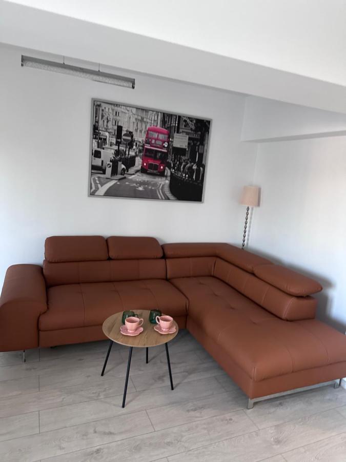 Apartament Universitatii Сучеава Екстериор снимка